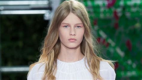 sofia dior & pamela mendoza|Meet the New Face of Dior: She's 14 and Her Runway Walk.